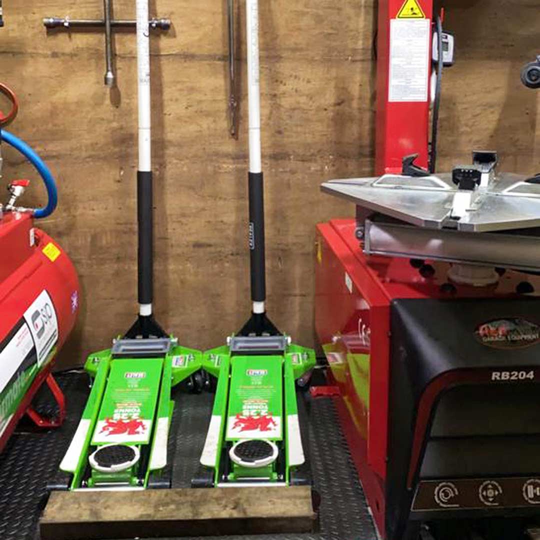 Mobile-Tyres-Tools